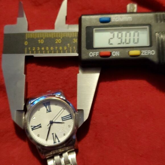 Sempre Laser Cut Hypotrochoids Geometric‎ Design & Rose Face Watch Womens Silver - Picture 8 of 8